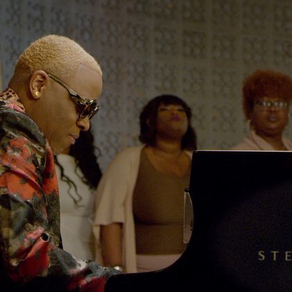 /magnoliaAuthor/steinway.com-americas/news/press-releases/steinway-artist-davell-crawford-featured-in-stunning-new-video-performance-down-by-the-riverside