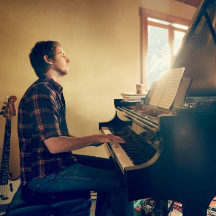 /magnoliaAuthor/steinway.com-americas/soundboard/soundboard-jesse-carmichael