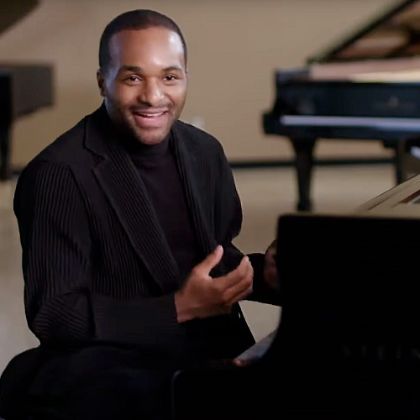 /magnoliaAuthor/steinway.com-americas/soundboard/soundboard-sullivan-fortner