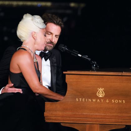 /magnoliaAuthor/steinway.com-americas/news/features/gaga-stays-steinway