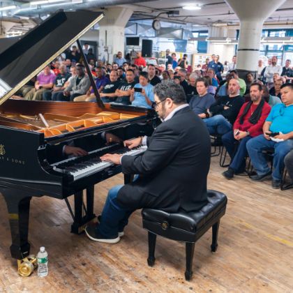 /magnoliaAuthor/steinway.com-americas/news/features/live-from-factory-floor