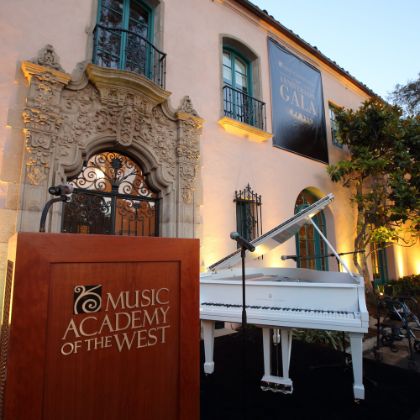 /magnoliaAuthor/steinway.com-americas/news/features/maw-gala