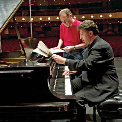 /magnoliaAuthor/steinway.com-americas/news/features/jeffrey-biegel-at-play-with-bach