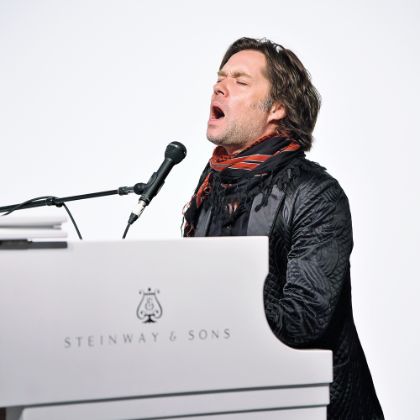 /magnoliaAuthor/steinway.com-americas/news/features/the-throwback-rufus-wainwright
