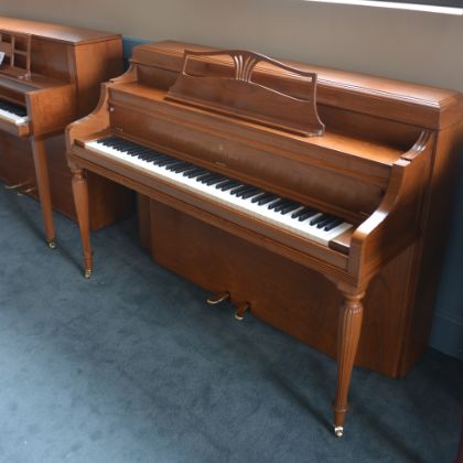 /magnoliaAuthor/steinwaydetroit.com/pianos/used-inventory/Pre-Owned-Upright-Pianos/steinway-console-428747