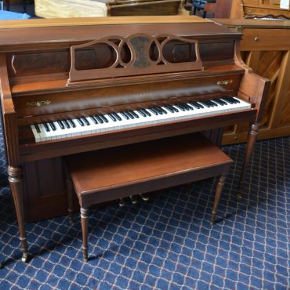 /magnoliaAuthor/steinwaydetroit.com/pianos/used-inventory/Pre-Owned-Upright-Pianos/yamaha-console-161643