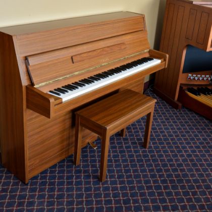 /magnoliaAuthor/steinwaydetroit.com/pianos/used-inventory/Pre-Owned-Upright-Pianos/yamaha-console-3719327