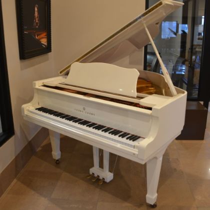/magnoliaAuthor/steinwaydetroit.com/pianos/used-inventory/young-chang-108144