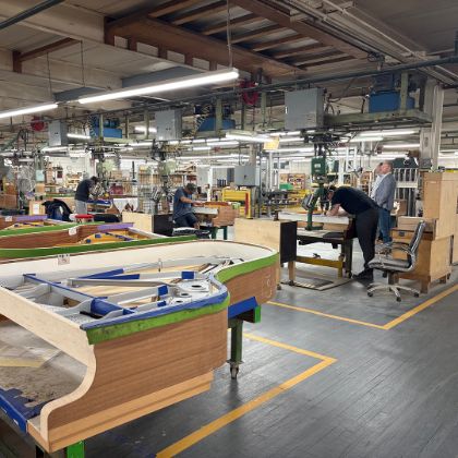 /magnoliaAuthor/steinwayutah.com/news/Local-News/factory-tour